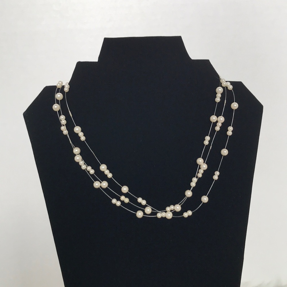 Multi-strand pearl necklace